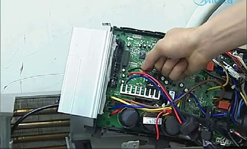 旌阳美的空调电话是多少